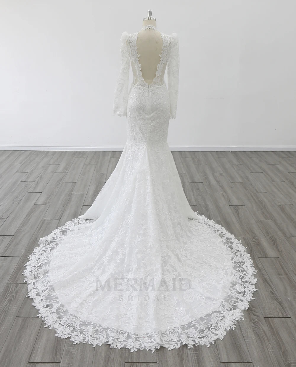 Long Sleeves High Neck Court Train Heavy Lace Mermaid Wedding Dress 2026